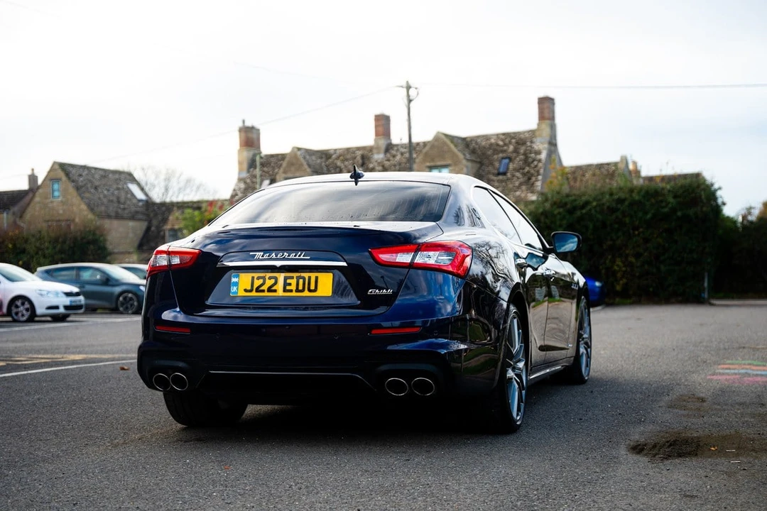 2018 Maserati Ghibli 3rd Gen - Image 19 of 30