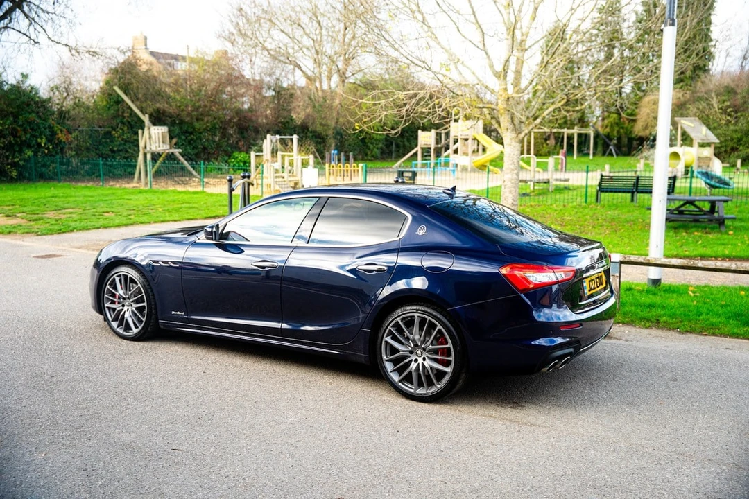 2018 Maserati Ghibli 3rd Gen - Image 11 of 30