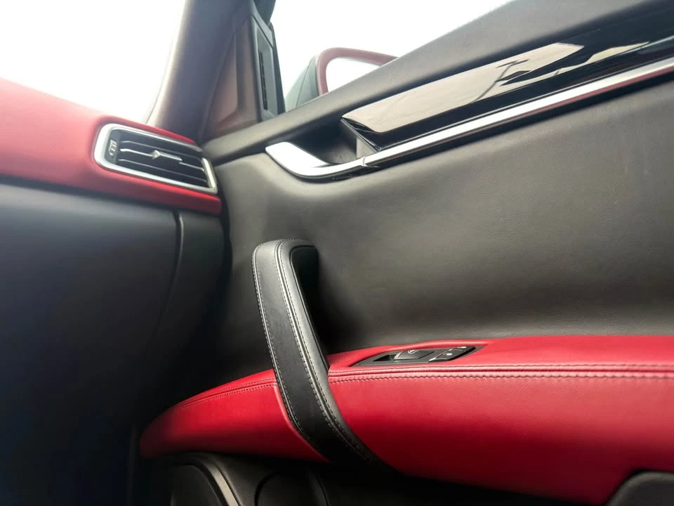 2018 Maserati Ghibli 3rd Gen - Image 15 of 20