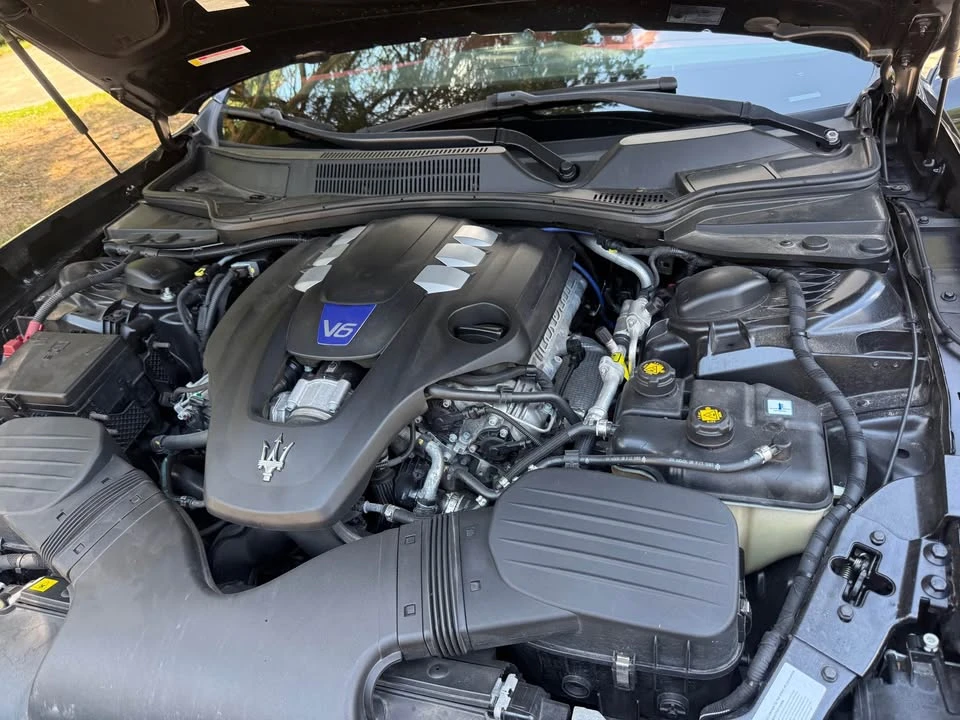 2018 Maserati Ghibli 3rd Gen - Image 16 of 19