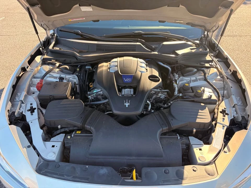 2018 Maserati Ghibli 3rd Gen - Image 18 of 20