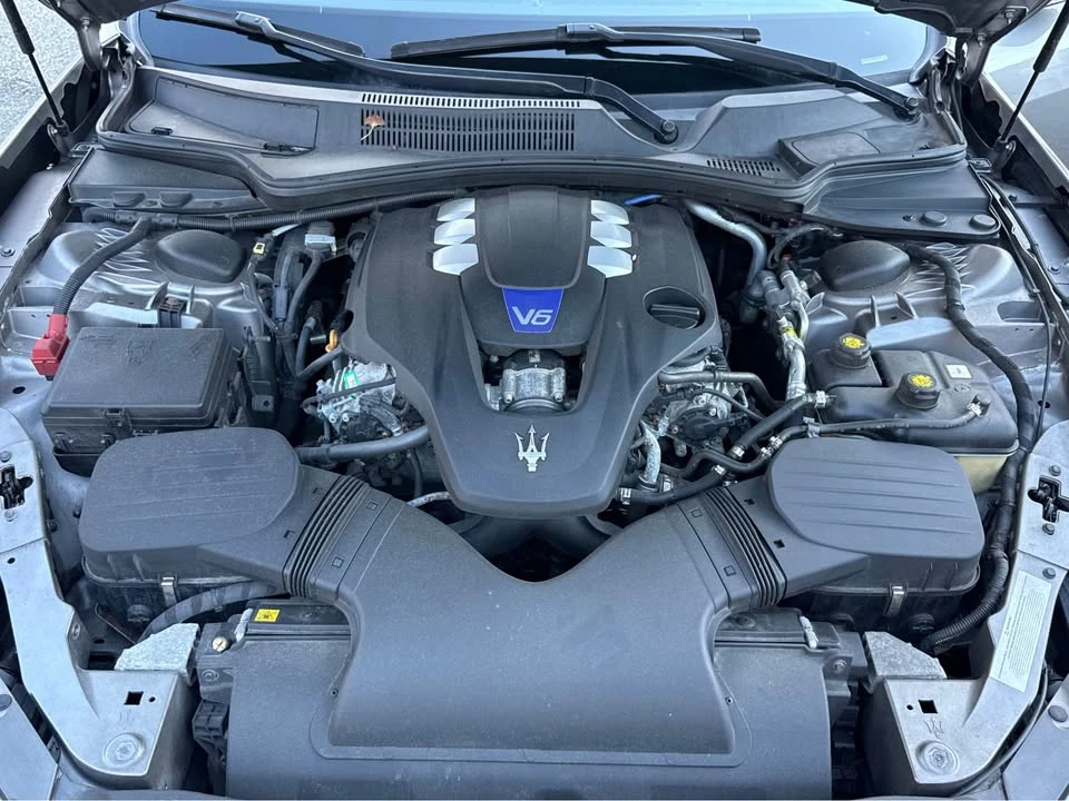 2018 Maserati Ghibli 3rd Gen - Image 19 of 20