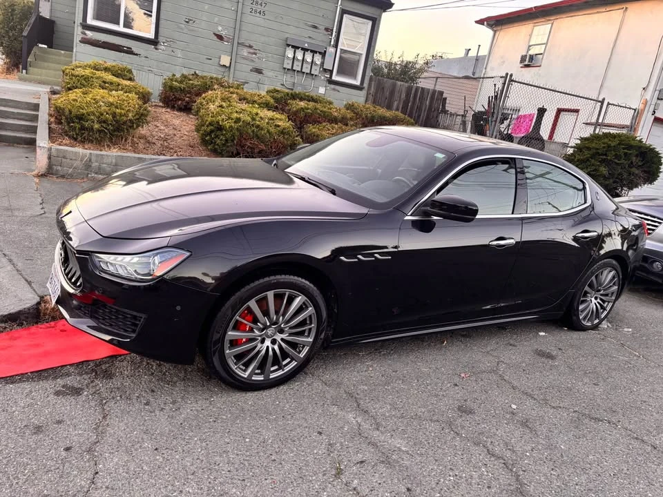 2018 Maserati Ghibli 3rd Gen - Image 3 of 9