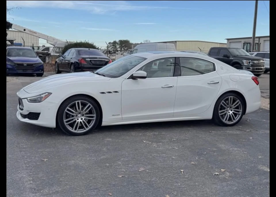 2018 Maserati Ghibli 3rd Gen - Image 2 of 9