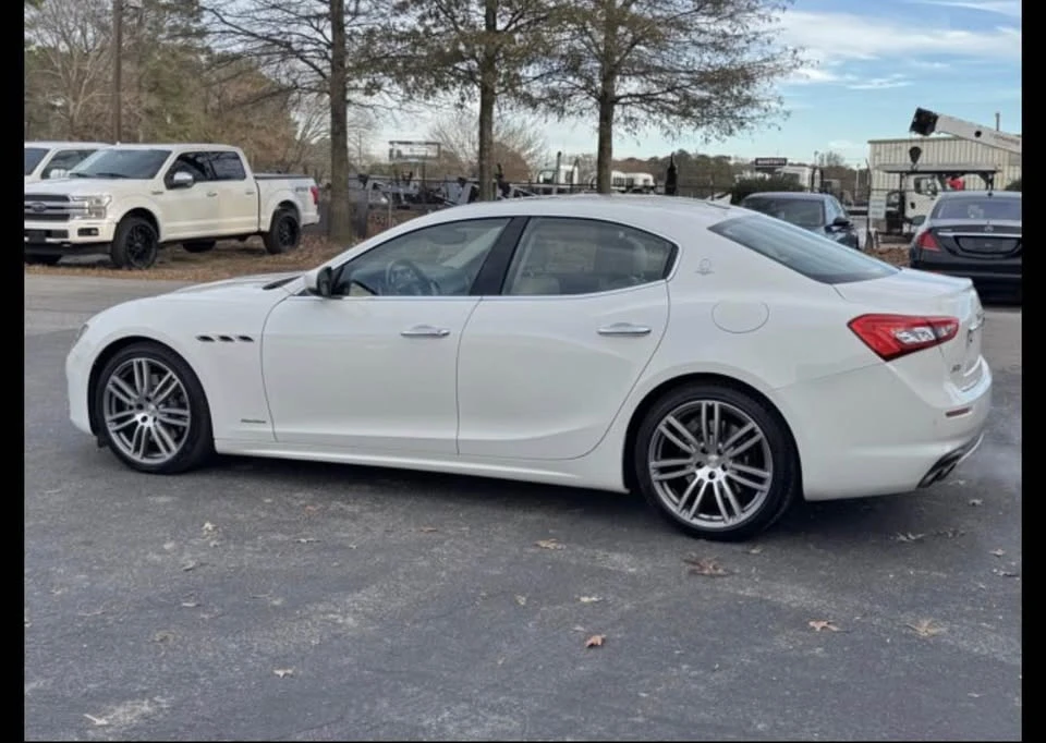 2018 Maserati Ghibli 3rd Gen - Image 3 of 9