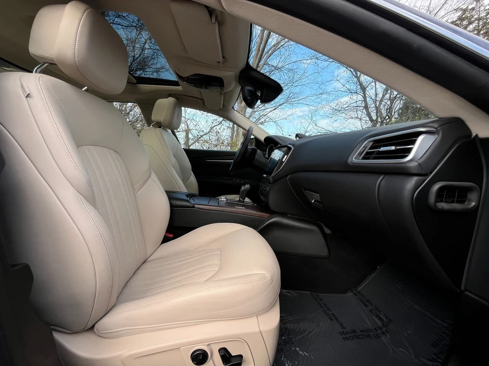 2018 Maserati Ghibli 3rd Gen - Image 18 of 21