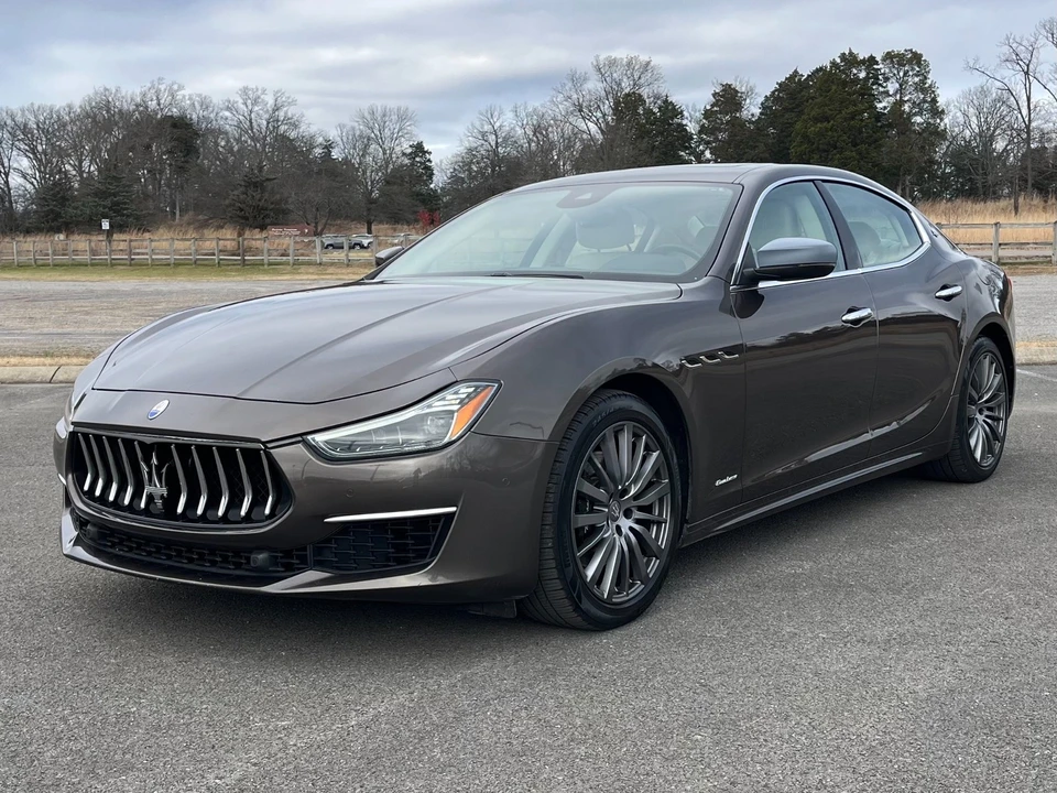 2018 Maserati Ghibli 3rd Gen - Image 2 of 21