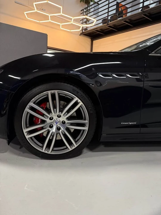 2018 Maserati Ghibli 3rd Gen - Image 5 of 20