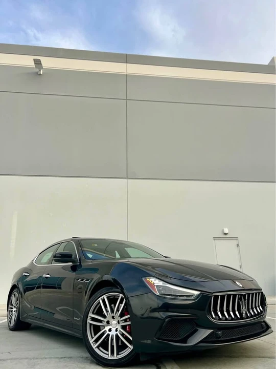 2018 Maserati Ghibli 3rd Gen - Image 5 of 15