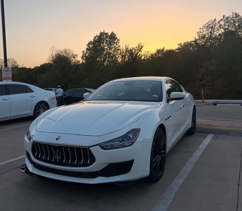 2018 Maserati Ghibli 3rd Gen - Image 2 of 9