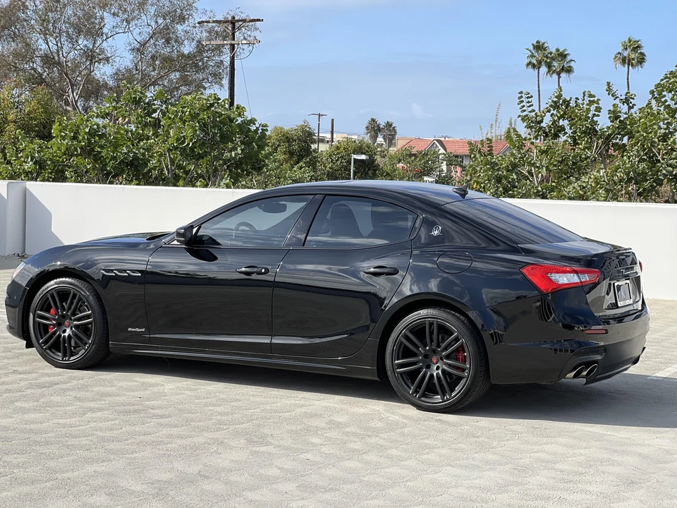2018 Maserati Ghibli 3rd Gen - Image 10 of 31