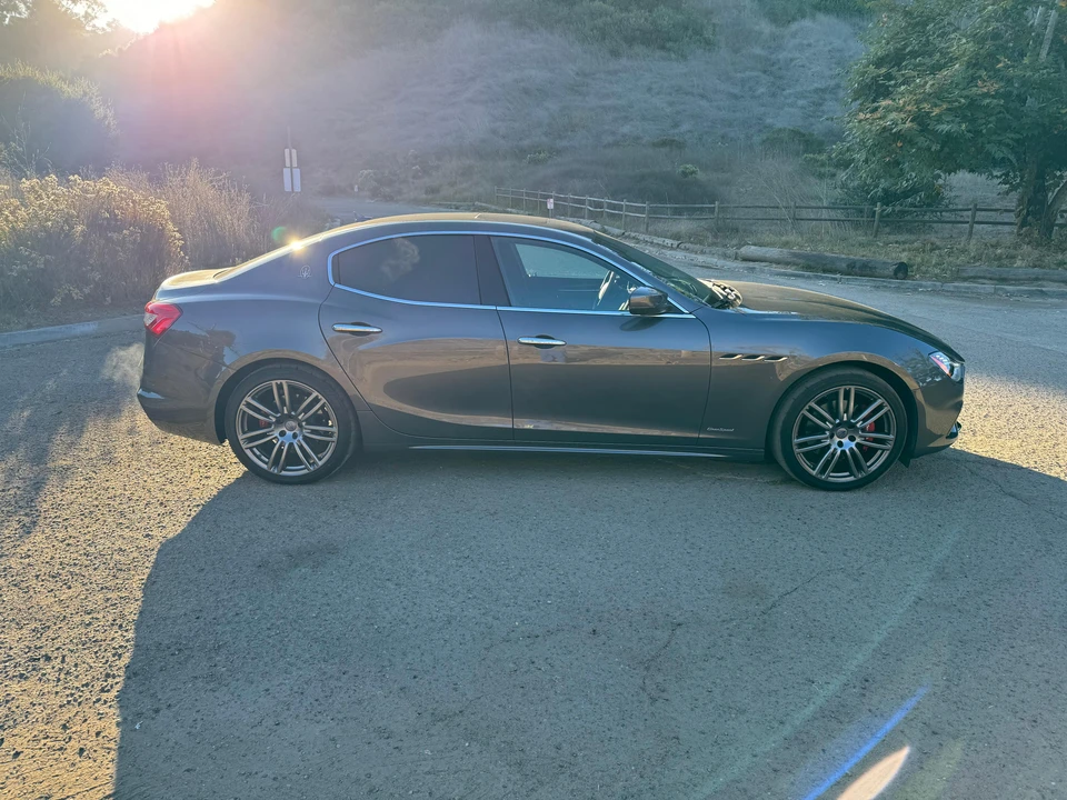 2018 Maserati Ghibli 3rd Gen - Image 16 of 31