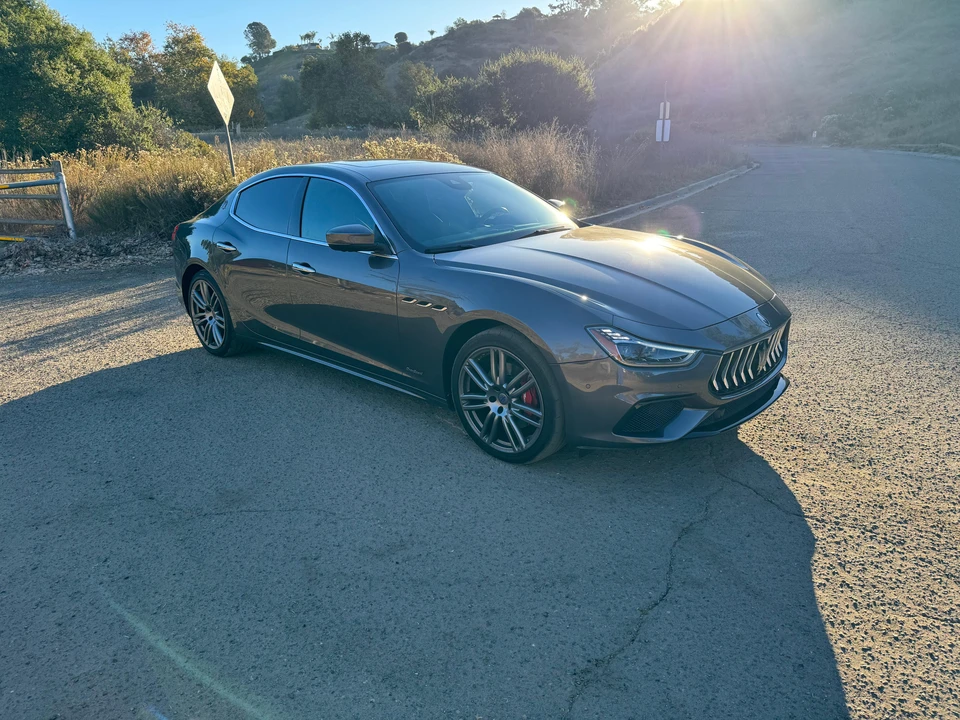 2018 Maserati Ghibli 3rd Gen - Image 17 of 31