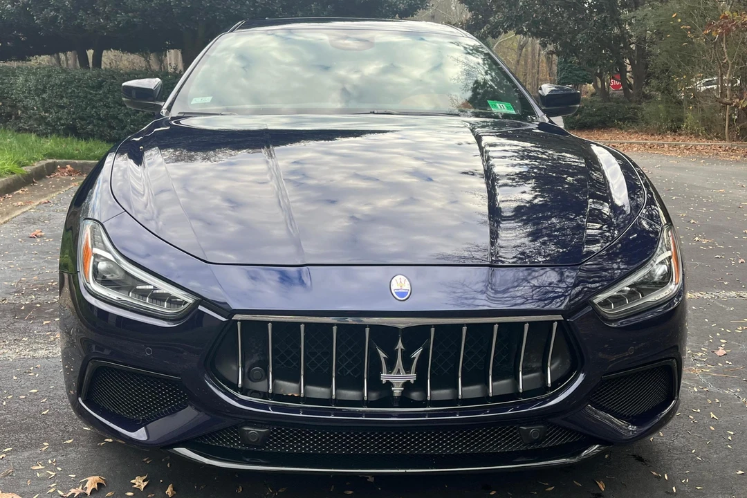2018 Maserati Ghibli 3rd Gen - Image 2 of 31