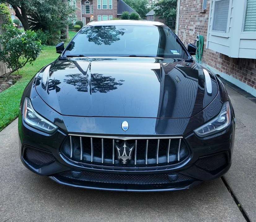 2018 Maserati Ghibli 3rd Gen - Image 2 of 9