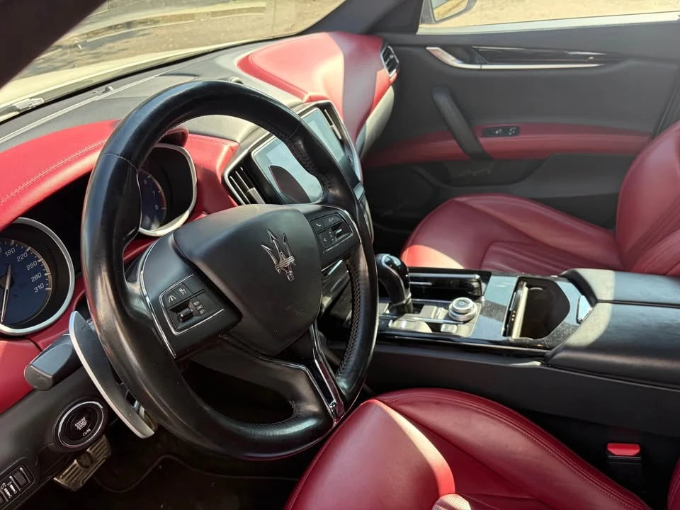 2018 Maserati Ghibli 3rd Gen - Image 4 of 10