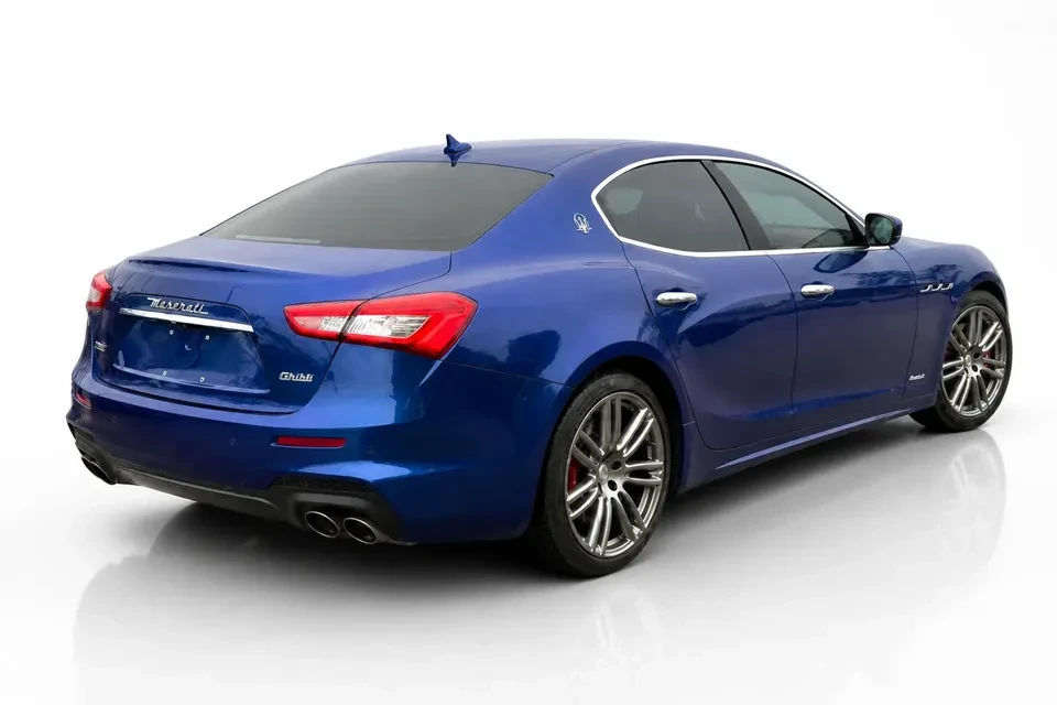 2018 Maserati Ghibli 3rd Gen - Image 5 of 12