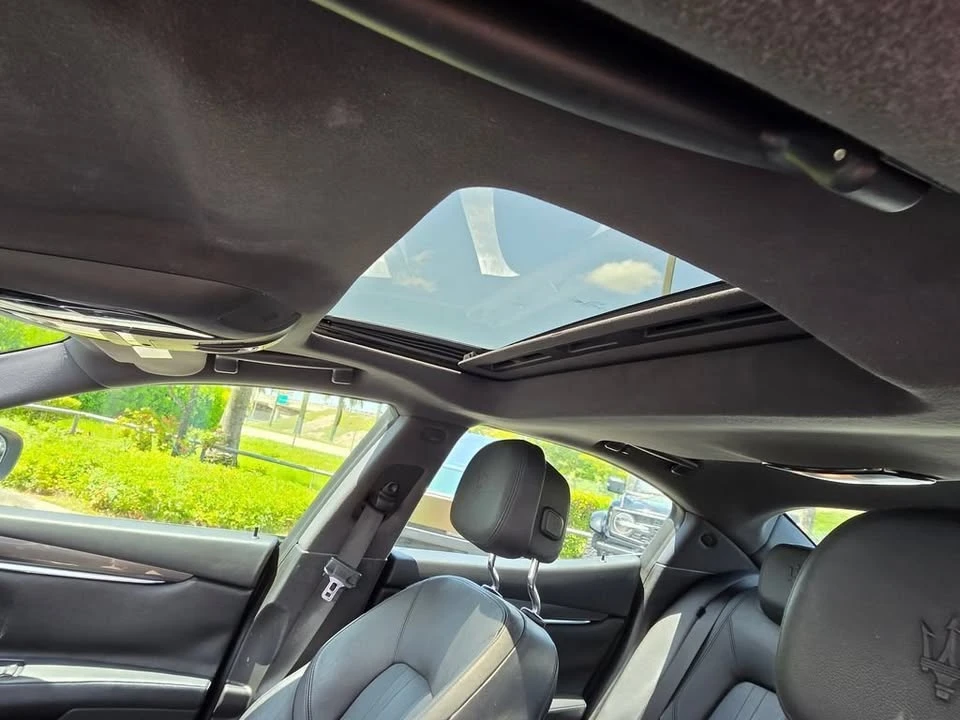 2018 Maserati Ghibli 3rd Gen - Image 10 of 19