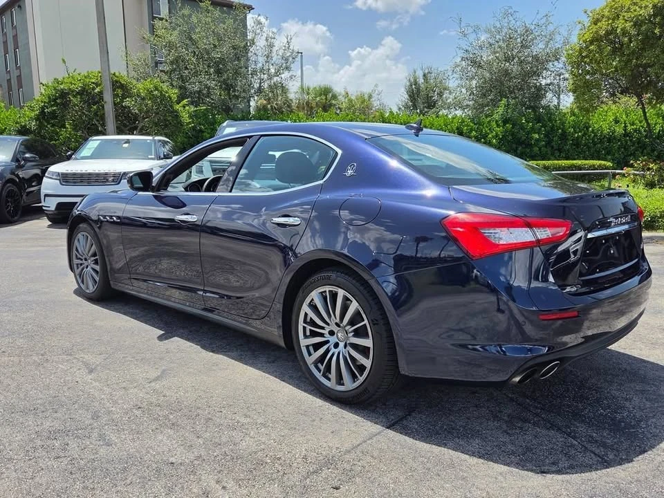 2018 Maserati Ghibli 3rd Gen - Image 11 of 19