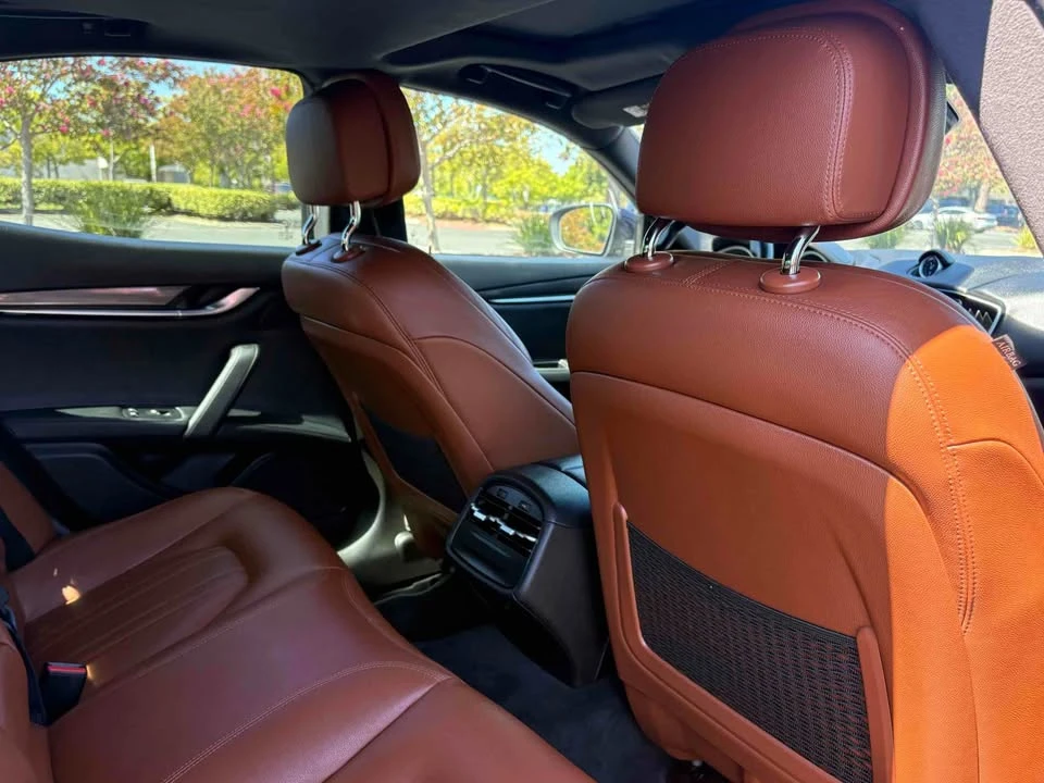 2018 Maserati Ghibli 3rd Gen - Image 9 of 19