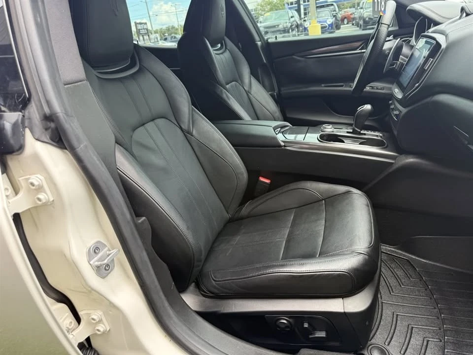 2018 Maserati Ghibli 3rd Gen - Image 18 of 20
