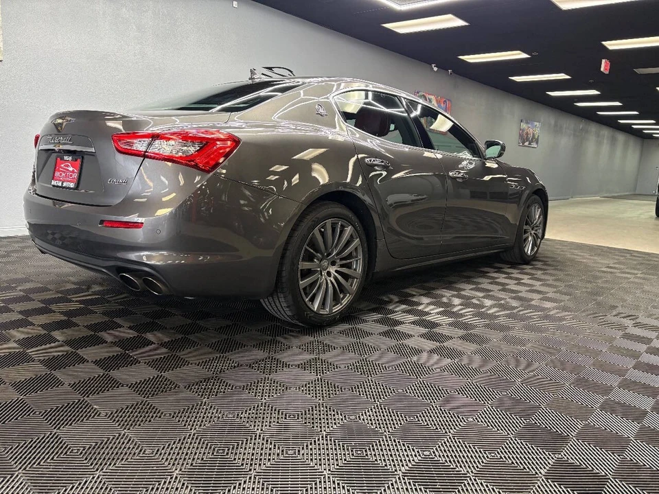 2018 Maserati Ghibli 3rd Gen - Image 12 of 21