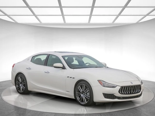 2018 Maserati Ghibli 3rd Gen - Image 4 of 12