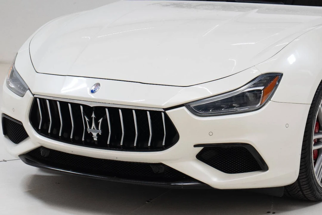 2018 Maserati Ghibli 3rd Gen - Image 10 of 12