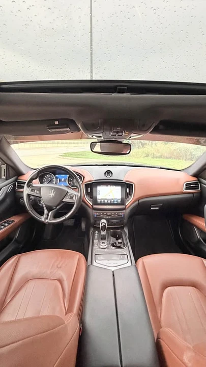 2018 Maserati Ghibli 3rd Gen - Image 17 of 20