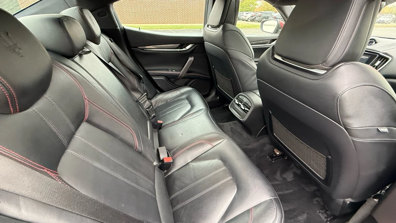 2018 Maserati Ghibli 3rd Gen - Image 25 of 30