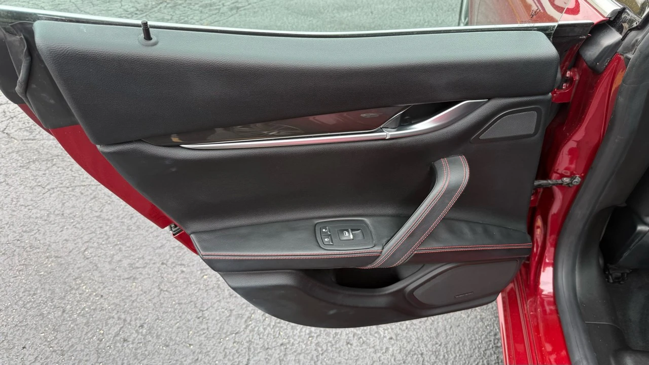 2018 Maserati Ghibli 3rd Gen - Image 28 of 30