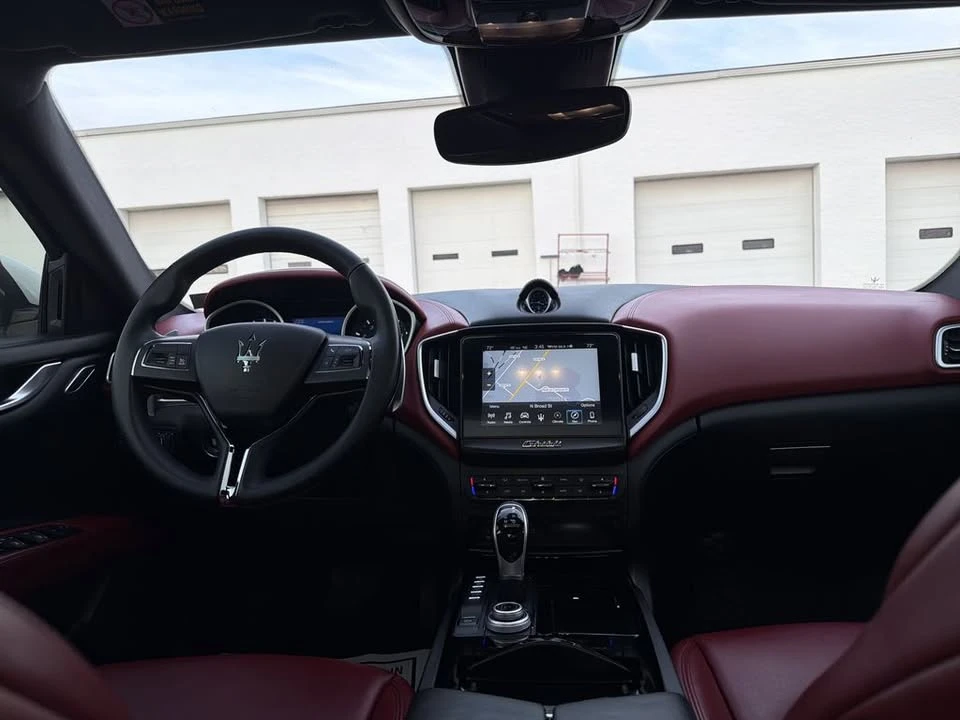 2018 Maserati Ghibli 3rd Gen - Image 17 of 19
