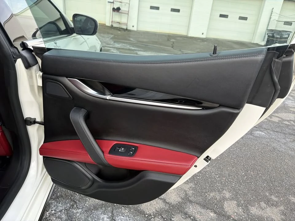 2018 Maserati Ghibli 3rd Gen - Image 15 of 19