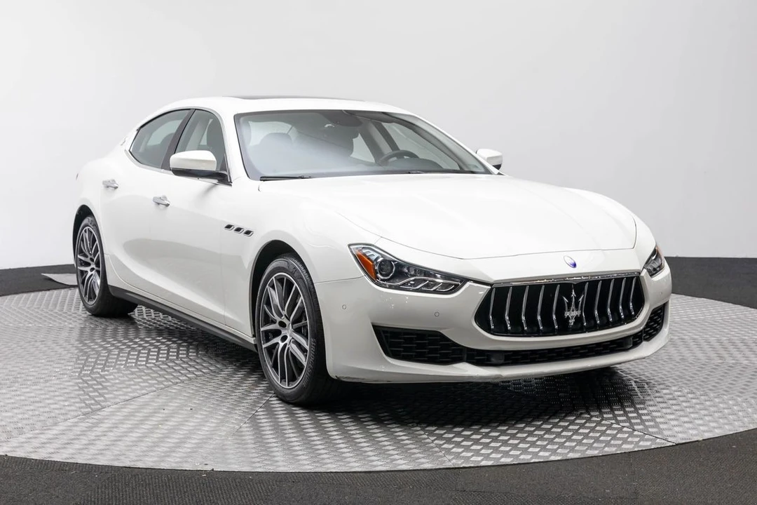 2018 Maserati Ghibli 3rd Gen - Image 4 of 21