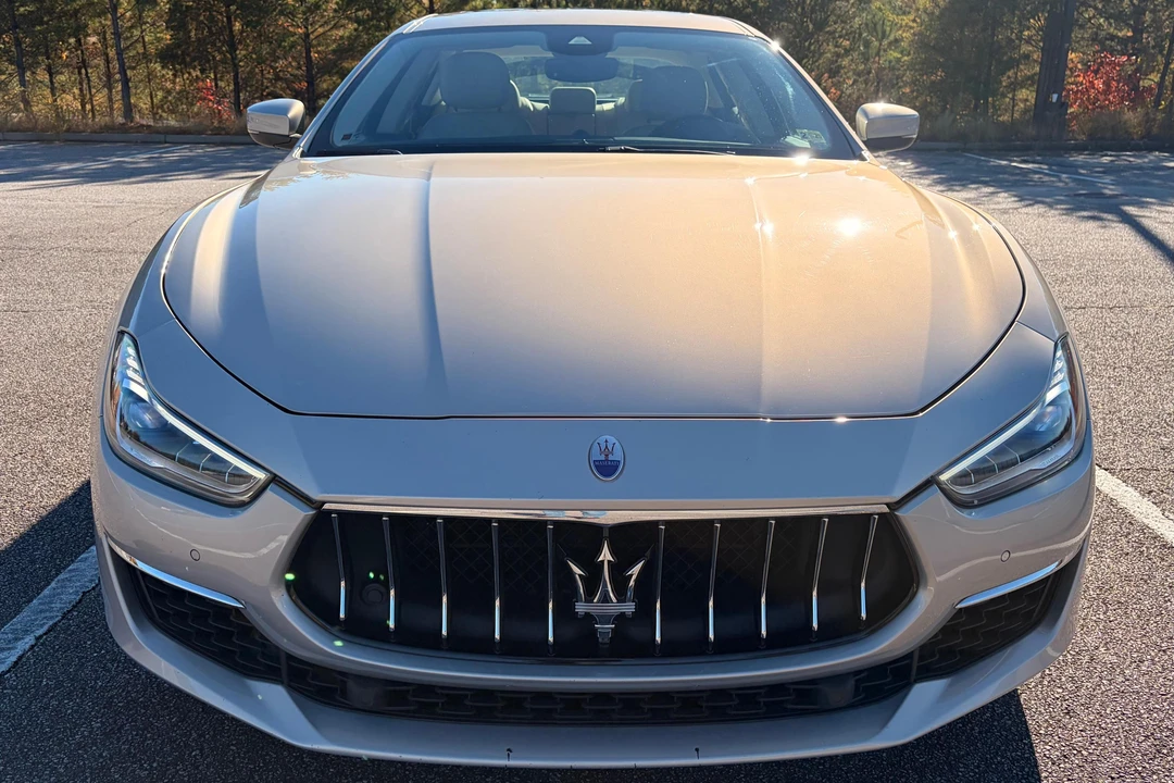 2018 Maserati Ghibli 3rd Gen - Image 2 of 31