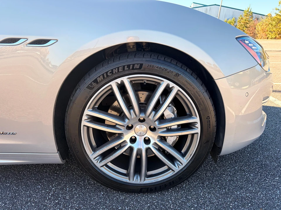 2018 Maserati Ghibli 3rd Gen - Image 28 of 31