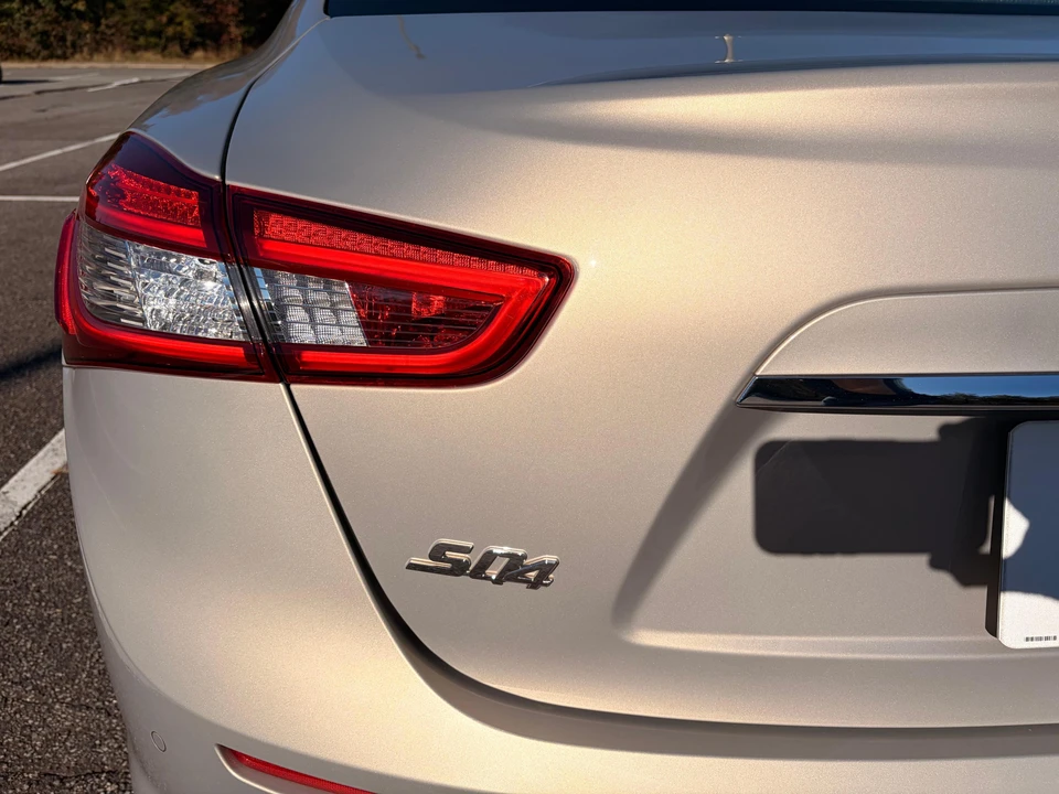 2018 Maserati Ghibli 3rd Gen - Image 18 of 31