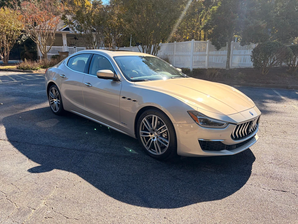 2018 Maserati Ghibli 3rd Gen - Image 12 of 31