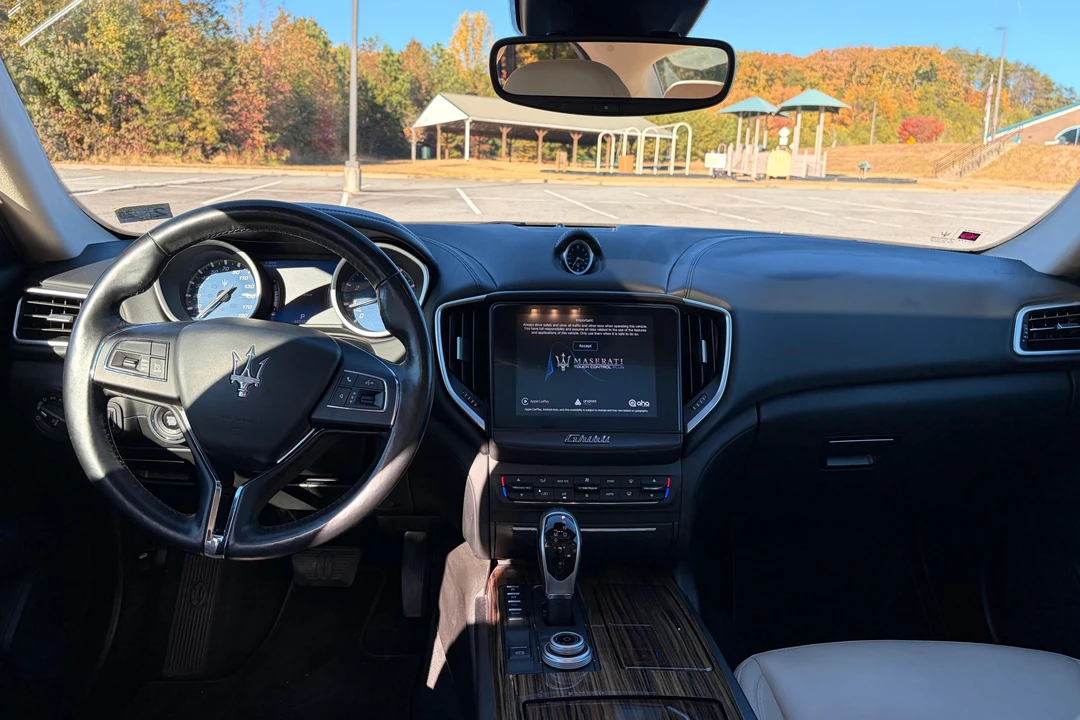 2018 Maserati Ghibli 3rd Gen - Image 29 of 31