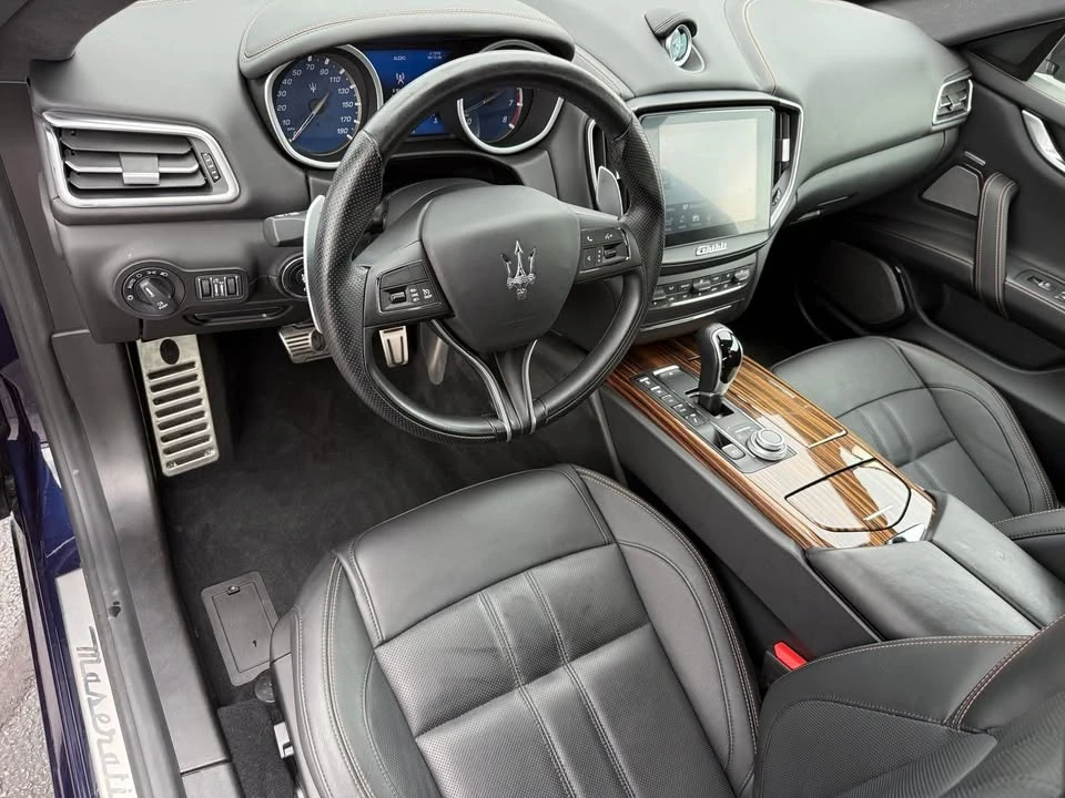 2018 Maserati Ghibli 3rd Gen - Image 11 of 19