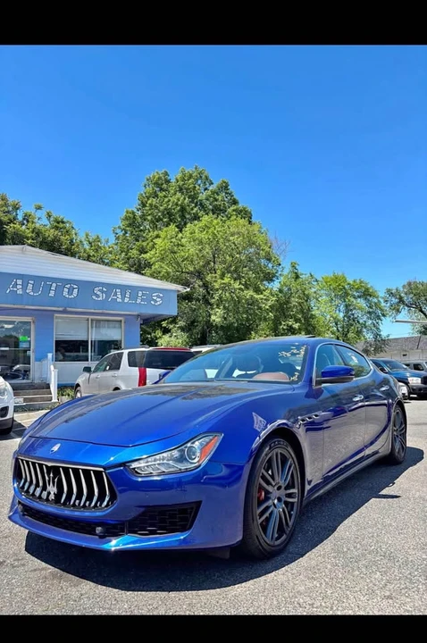2018 Maserati Ghibli 3rd Gen - Image 2 of 9