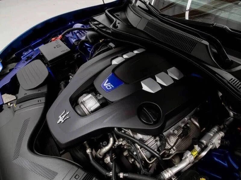 2018 Maserati Ghibli 3rd Gen - Image 10 of 13