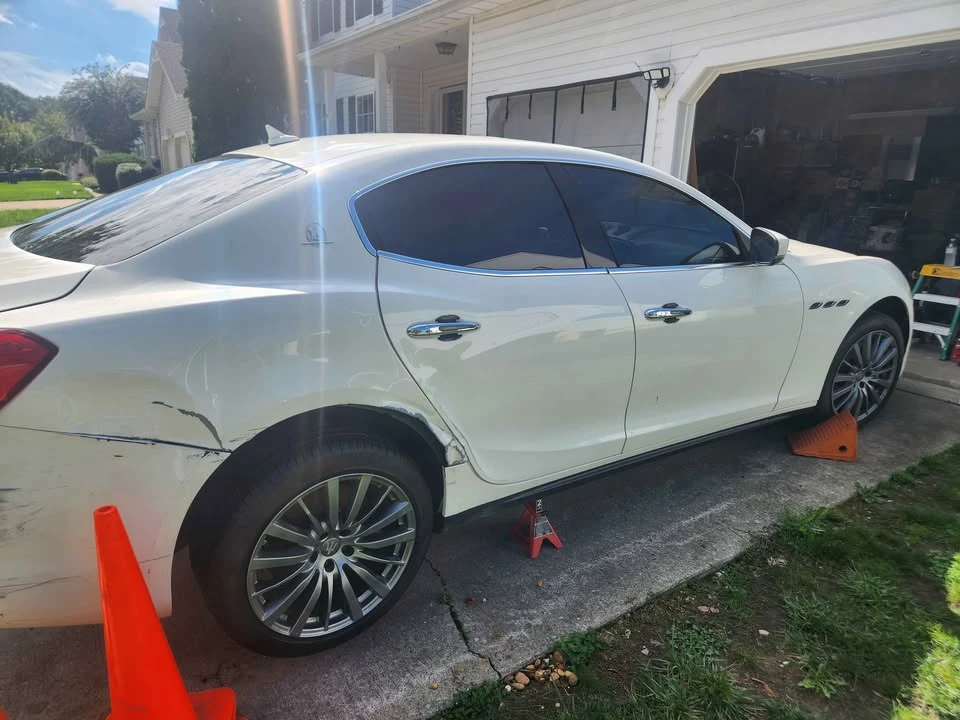 2018 Maserati Ghibli 3rd Gen - Image 2 of 7