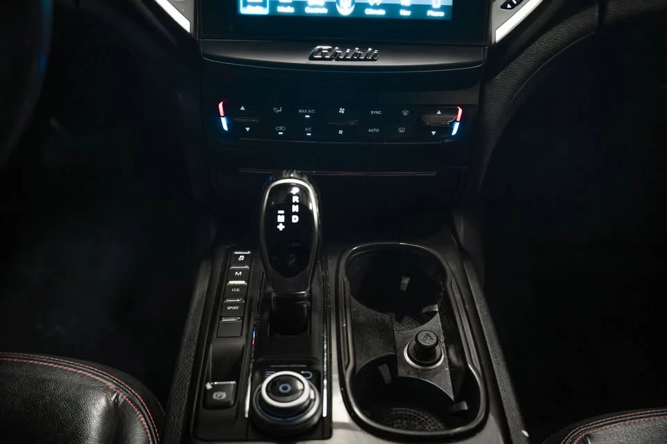 2018 Maserati Ghibli 3rd Gen - Image 15 of 20