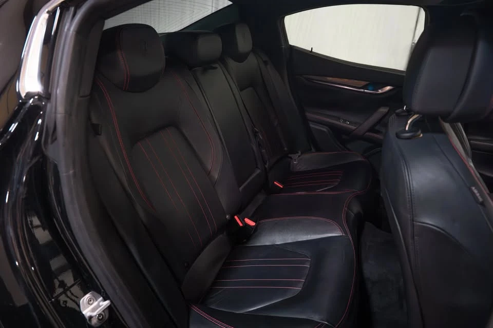 2018 Maserati Ghibli 3rd Gen - Image 19 of 20