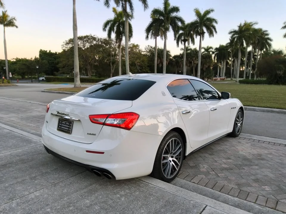 2018 Maserati Ghibli 3rd Gen - Image 14 of 19