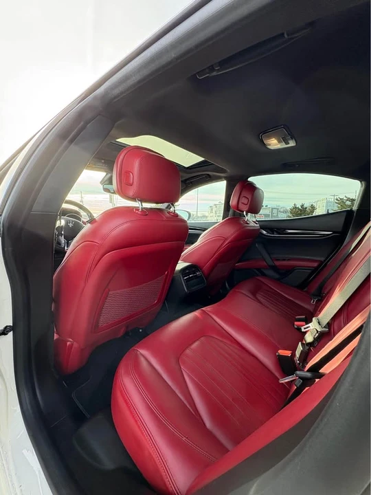 2018 Maserati Ghibli 3rd Gen - Image 7 of 12