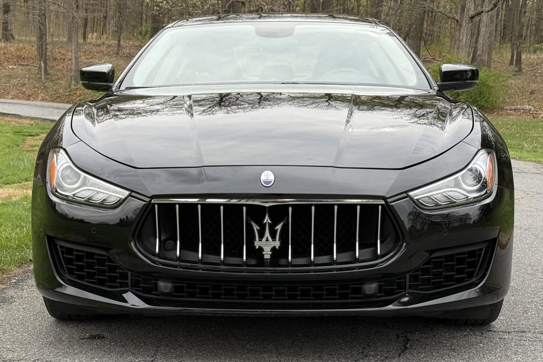 2018 Maserati Ghibli 3rd Gen - Image 2 of 21