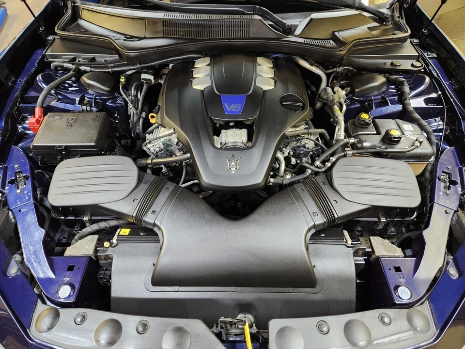2018 Maserati Ghibli 3rd Gen - Image 12 of 21