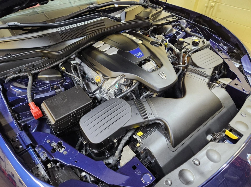 2018 Maserati Ghibli 3rd Gen - Image 14 of 21